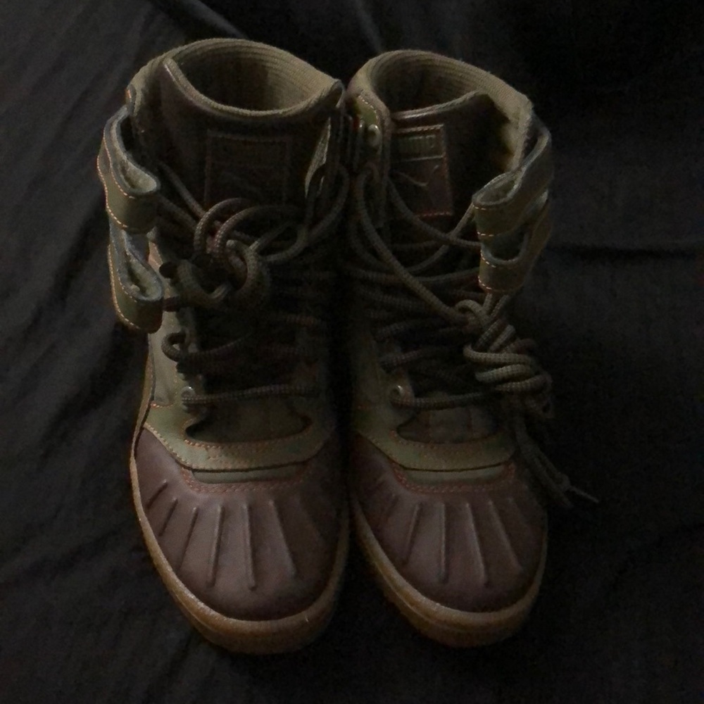 Puma Contact